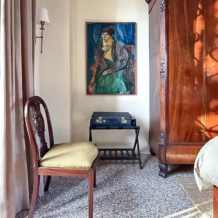 La Giovanna Guest Madonna della Scala