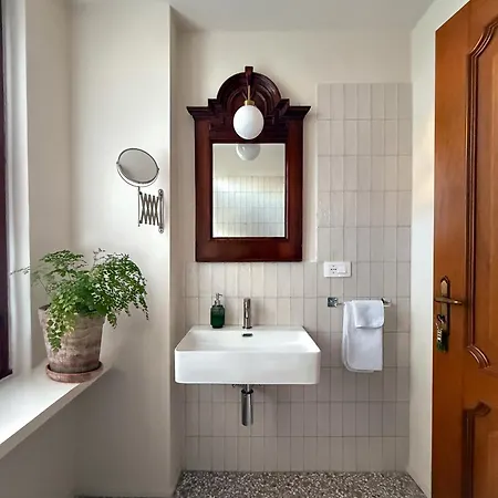 Guest house La Giovanna Guest Madonna della Scala
